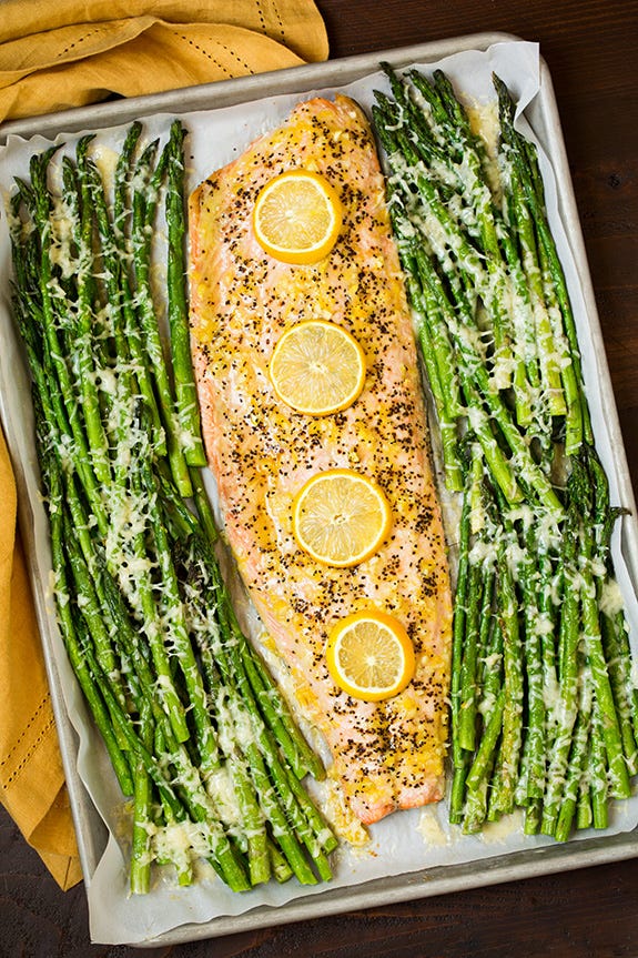 Asparagus, Food, Vegetable, Asparagus, Ingredient, Zucchini, Cuisine, Produce, Vegetarian food, Dish, 