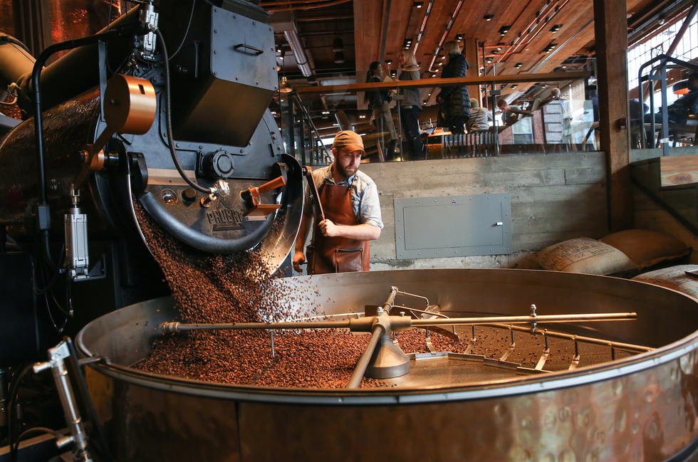 Cooking, Machine, Cookware and bakeware, Espresso machine, Small appliance, Steel, Food processing, Cook, 