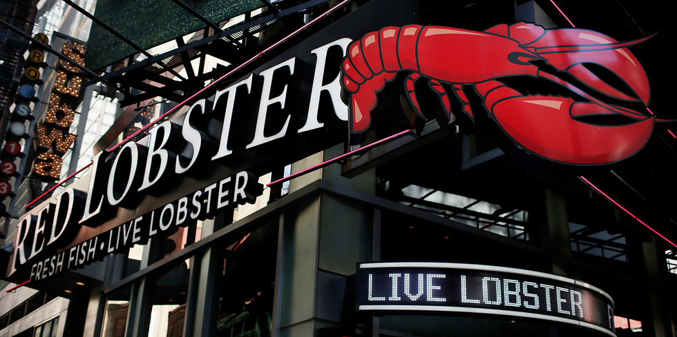 Red, Font, Architecture, Building, Signage, Electronic signage, City, Restaurant, Advertising, 