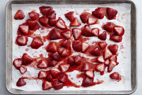 delish-roasted-strawberries