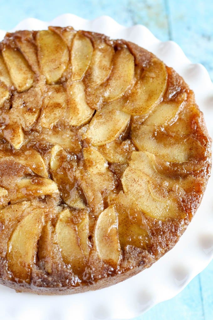 Dish, Food, Cuisine, Apple pie, Ingredient, Dessert, Baked goods, Produce, Tart, Pie, 