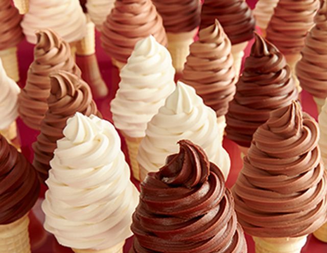 You Ll Want To Eat Carvel S New Soft Serve Flavor Straight From The Machine