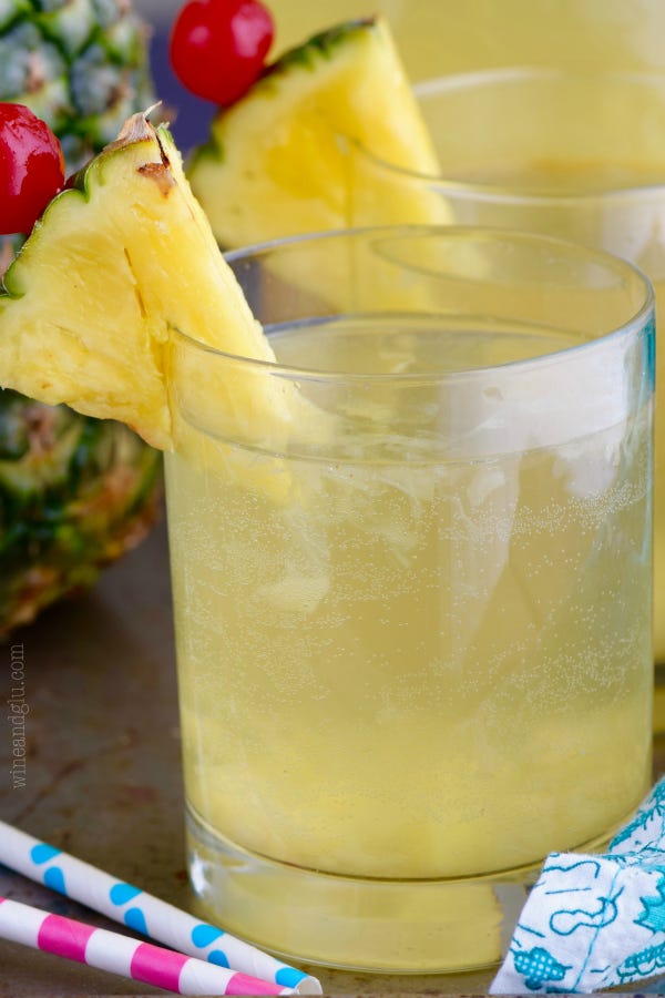 Drink, Pineapple, Food, Cocktail, Alcoholic beverage, Non-alcoholic beverage, Juice, Ingredient, Mai tai, Lemonade, 