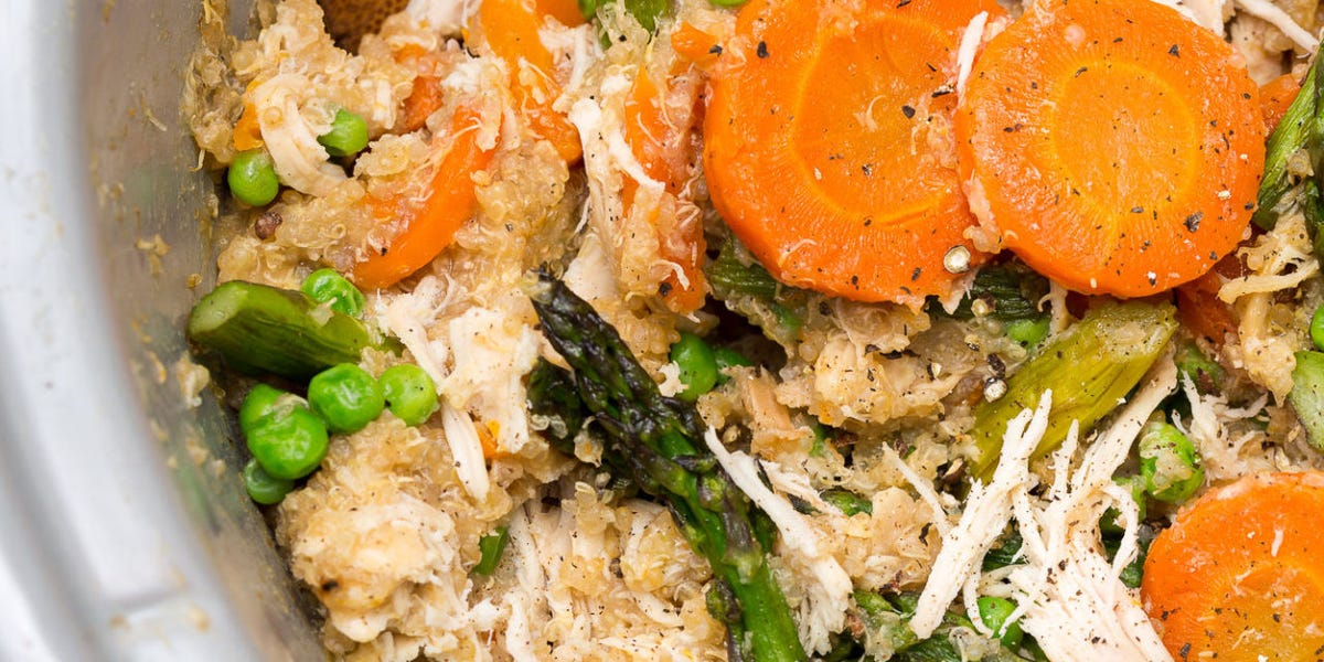 Slow-Cooker Quinoa Risotto with Carrots and Asparagus