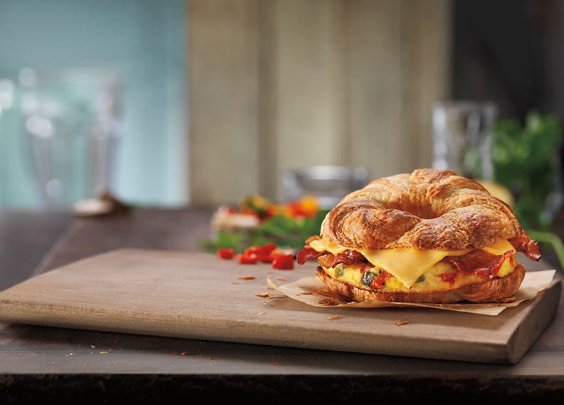 Food, Cuisine, Finger food, Dish, Ingredient, Breakfast, Baked goods, Bun, Meal, Recipe, 