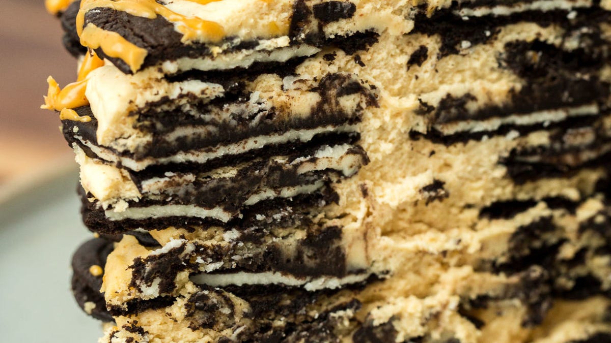 preview for Oreo Peanut Butter Cake