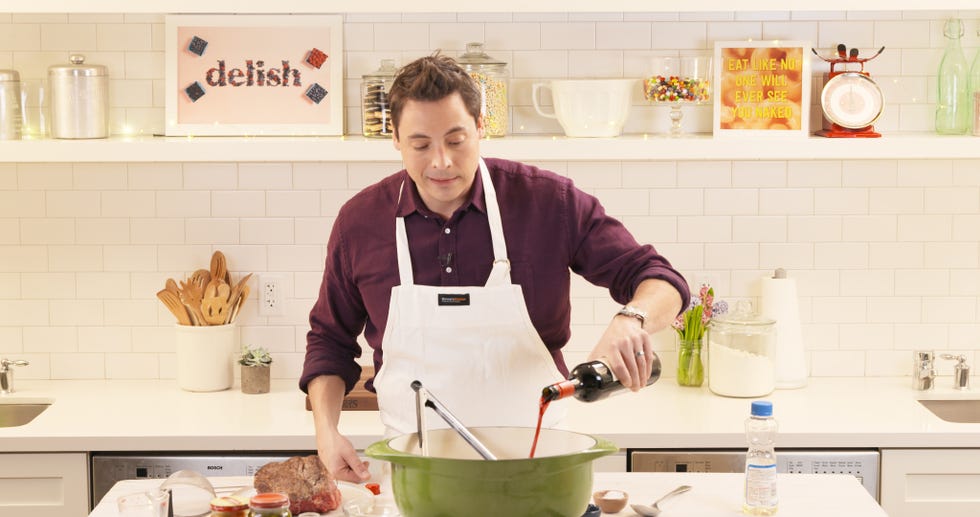 Jeff Mauro Wine Pouring