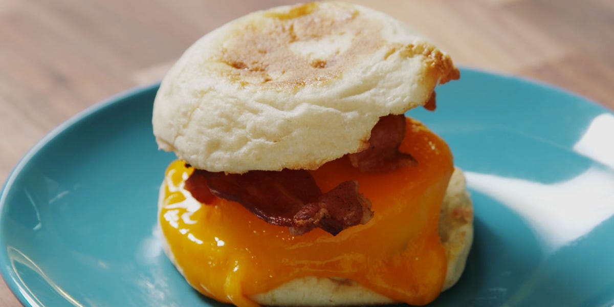 Make-Ahead Bacon & Egg Sandwiches
