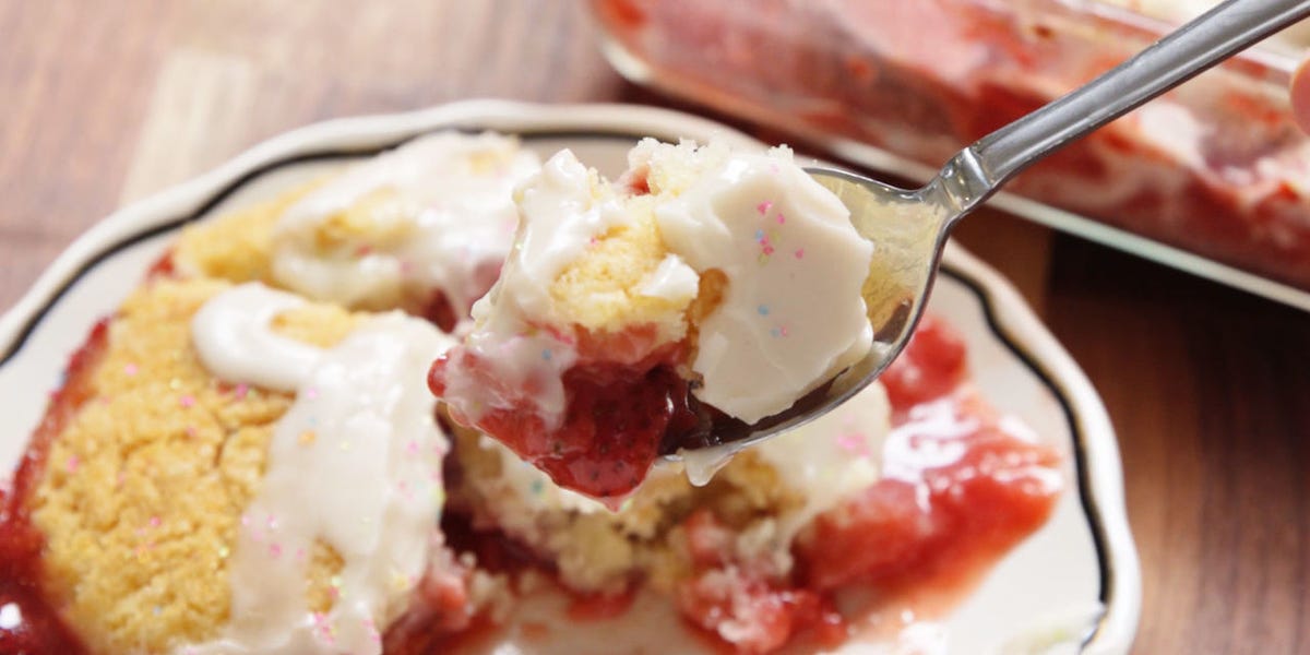 Strawberry Pop-Tart Cobbler