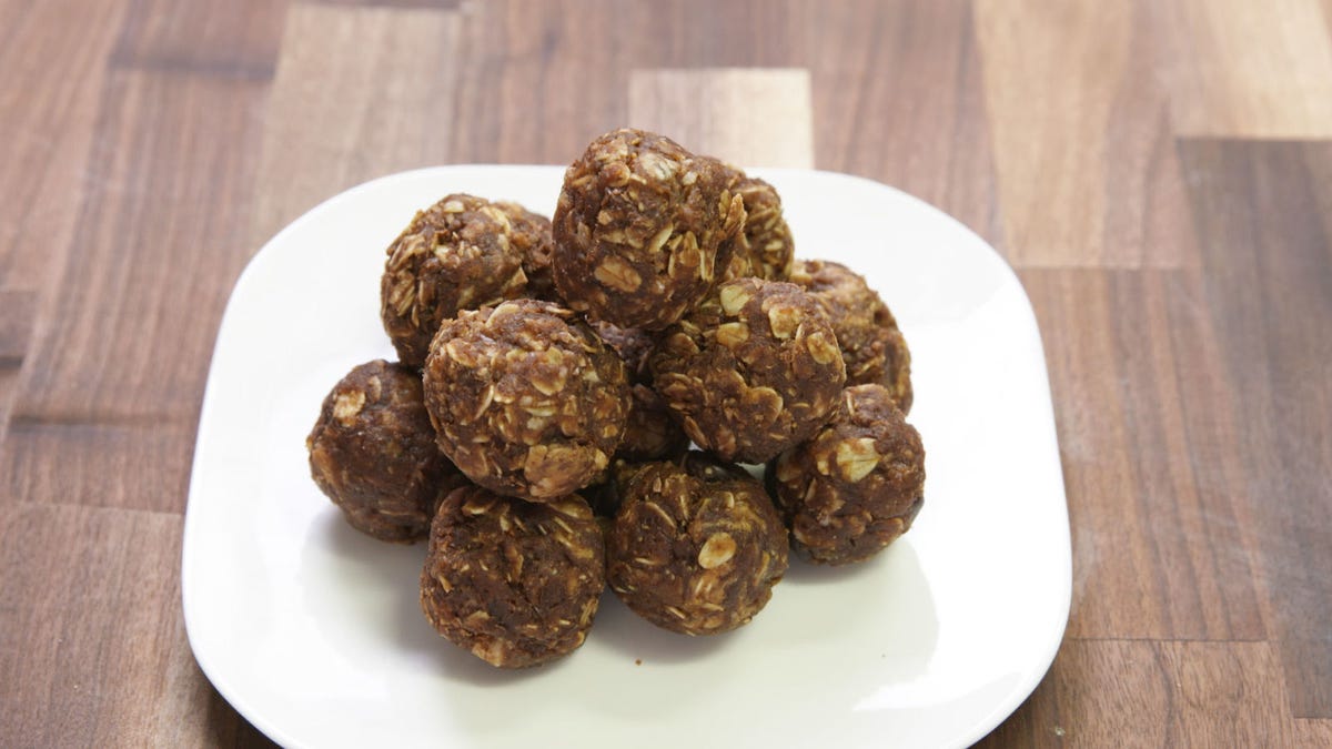 preview for Reese's Amazeballs