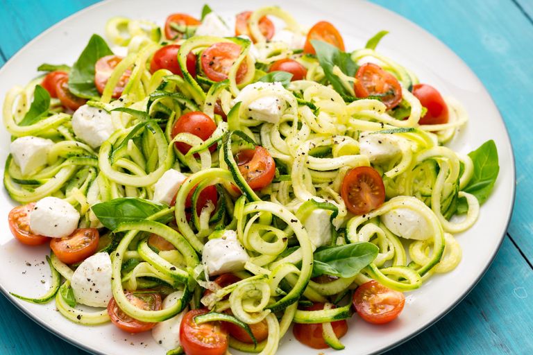 Best Caprese Zoodles Recipe - How To Make Caprese Zoodles