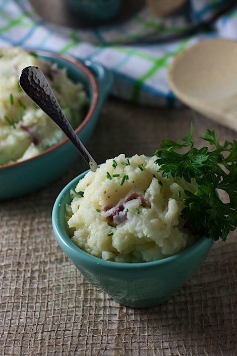 Food, Ingredient, Cuisine, Dishware, Recipe, Dish, Kitchen utensil, Rice, Leaf vegetable, Spoon, 