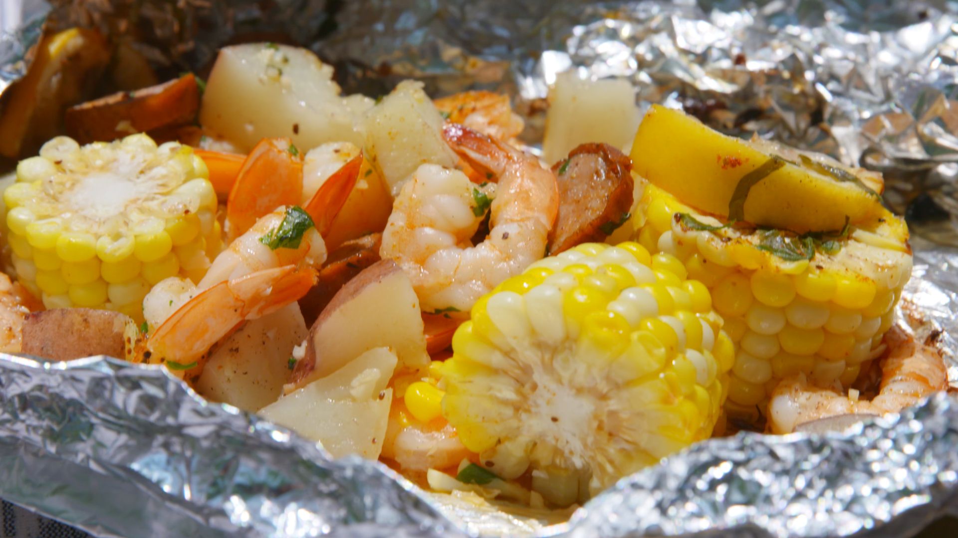 how to cook shrimp on the grill in tin foil