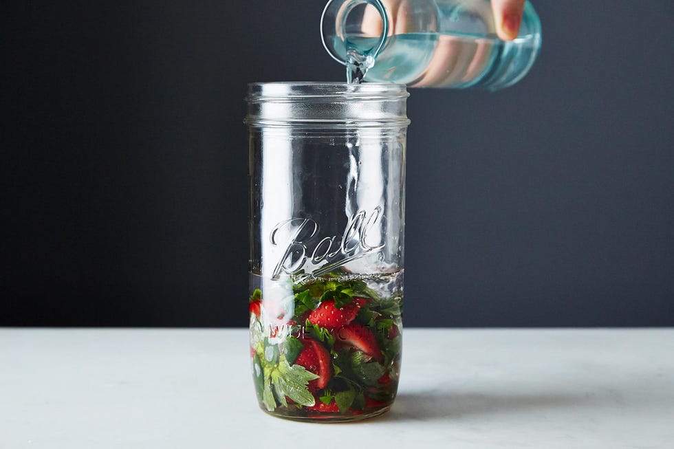 Liquid, Produce, Glass, Fruit, Ingredient, Drinkware, Mason jar, Food storage containers, Natural foods, Lid, 