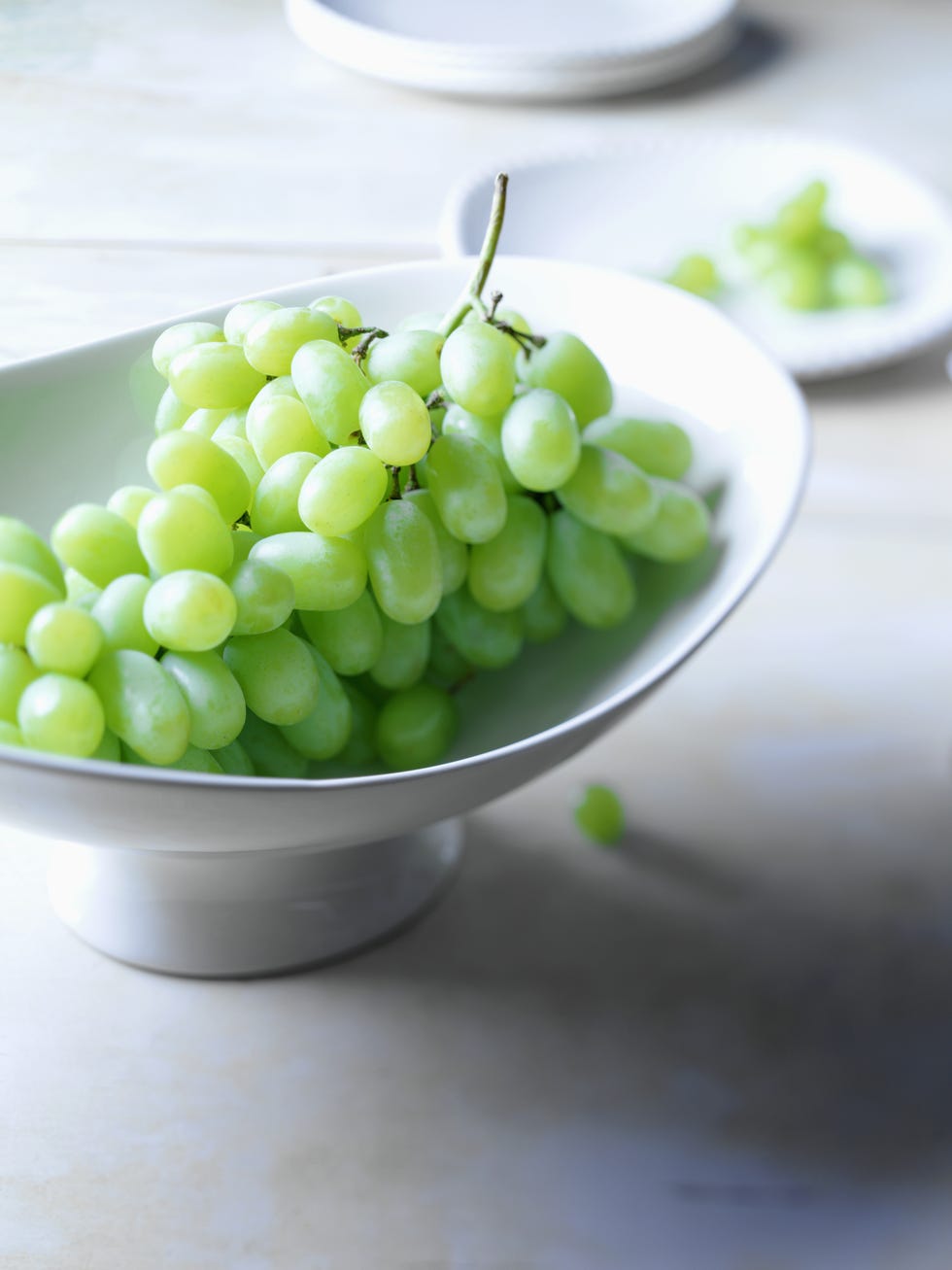 bowl of green grapes