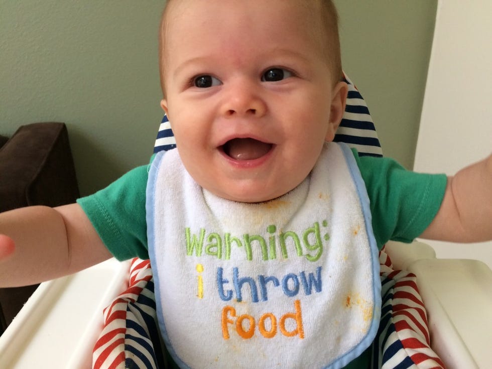 Finger, Cheek, Skin, Child, Facial expression, Baby & toddler clothing, Bib, Toddler, Tooth, Baby Products, 