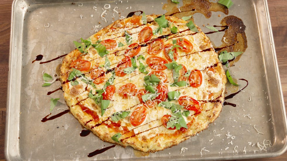 cauliflower-crust-pizza