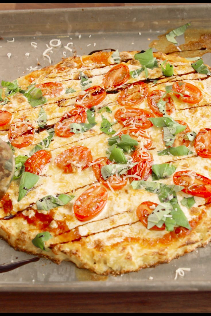 cauliflower-crust-pizza