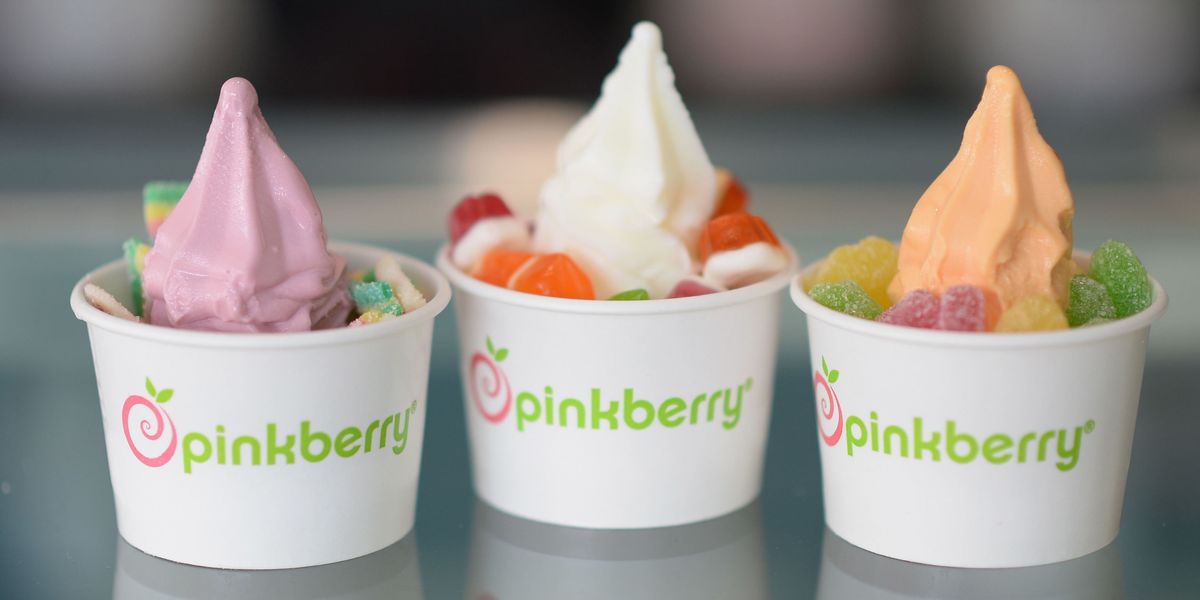 Pinkberry. Замороженный йогурт. Pinkberry Ереван. Американский йогурт Pinkberry.