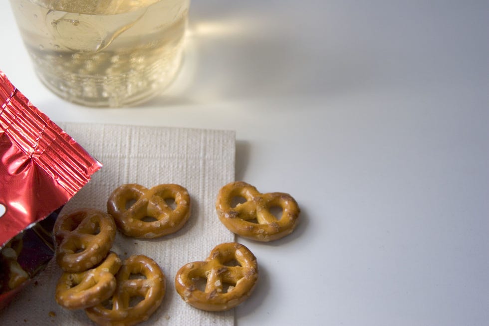 airplane food pretzels