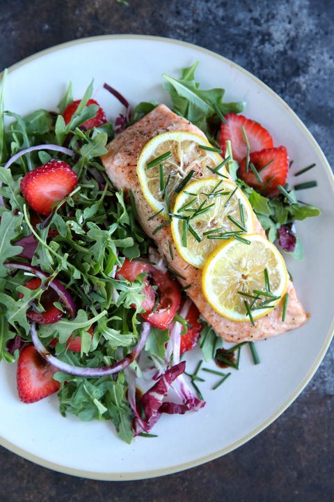 roasted salmon with strawberry arugula salad recipe