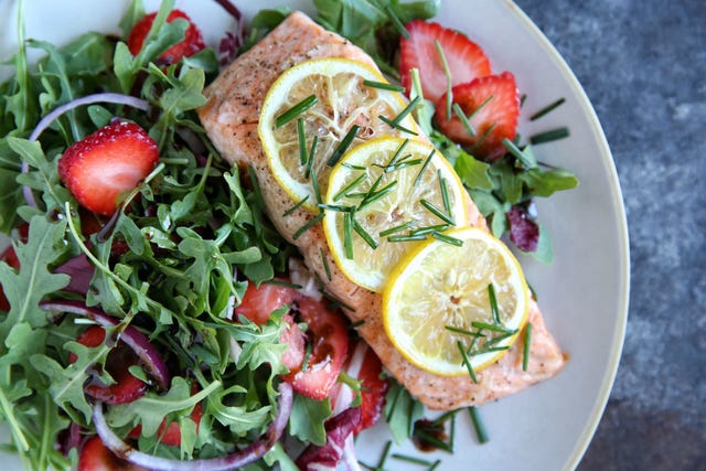 Roasted Salmon with Strawberry-Arugula Salad Recipe roasted salmon with strawberry arugula salad recipe