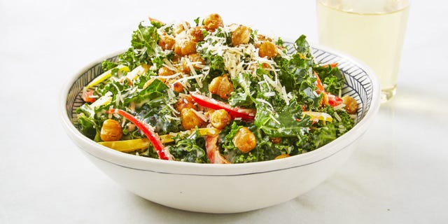 Food, Salad, Cuisine, Leaf vegetable, Ingredient, Vegetable, Produce, Serveware, Recipe, Tableware, 