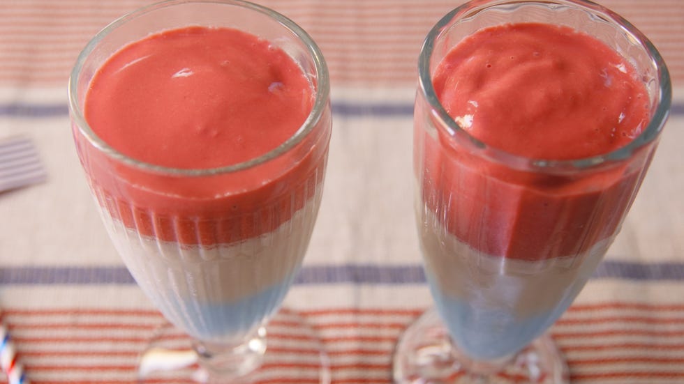delish red white boozy shakes
