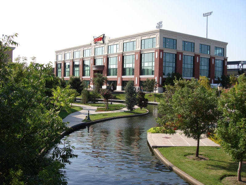 Building, Architecture, Reflecting pool, Waterway, Botany, Reflection, Tree, House, City, Campus, 