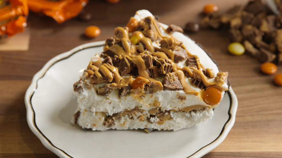 Reese's Ice Cream Pie Beauty