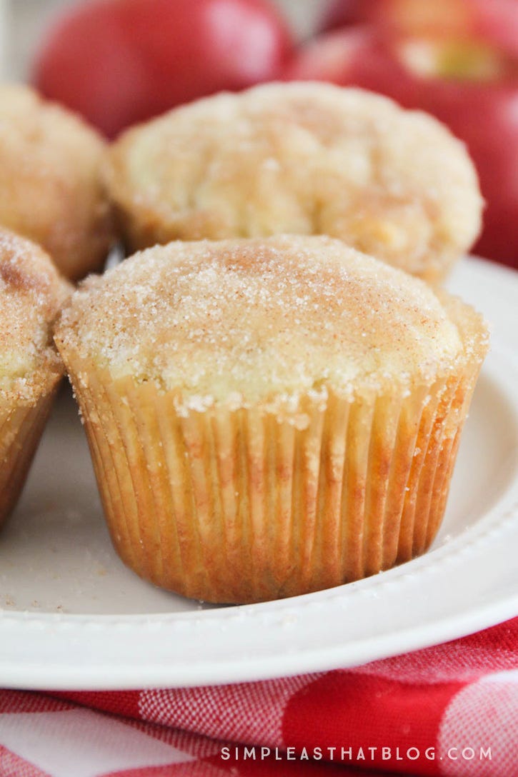 Dish, Food, Cuisine, Muffin, Dessert, Baked goods, Ingredient, Baking, Cupcake, Mantecadas de astorga, 