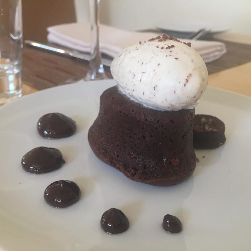Food, Cuisine, Sweetness, Serveware, Ingredient, Chocolate, Dishware, Dish, Plate, Tableware, 
