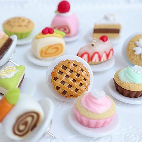 KawaiiCraftCottage Dessert Thumbtacks