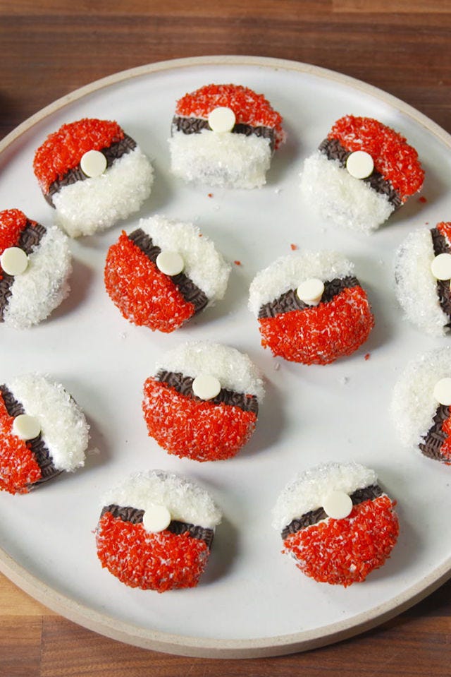Pokemon Ball Oreos