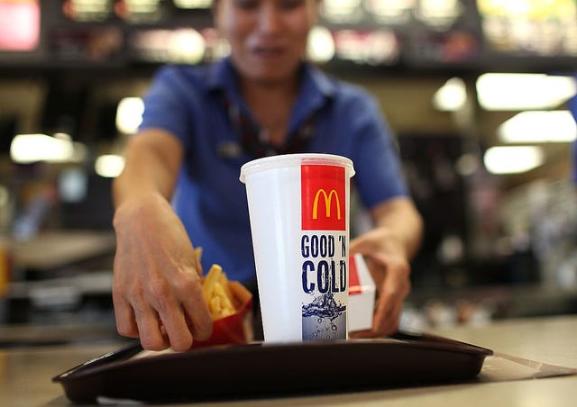 Finger, Drinkware, Logo, Nail, Thumb, Restaurant, Cup, Customer, Stationery, Cup, 