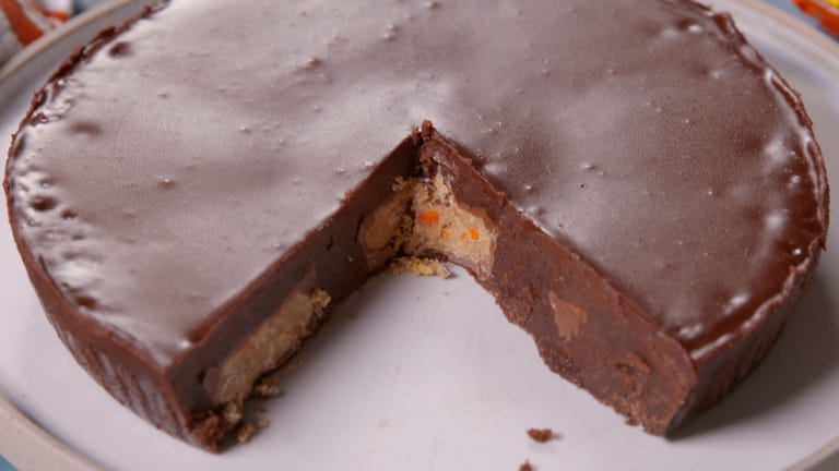 Best Reese's Pieces Big Cup Brownie Recipe - Delish.com Best Reese's Pieces Big Cup Brownie Recipe - Delish.com