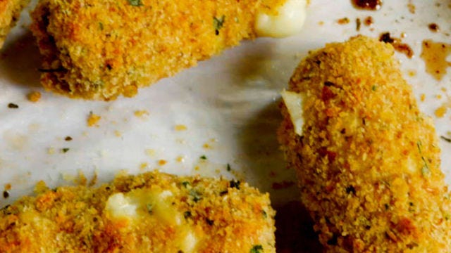 Video player poster image preview for Skinny Mozzarella Sticks