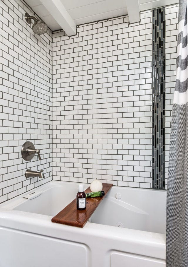 Plumbing fixture, Property, Room, Tile, Wall, Glass, Tap, Interior design, Ceiling, Plumbing, 