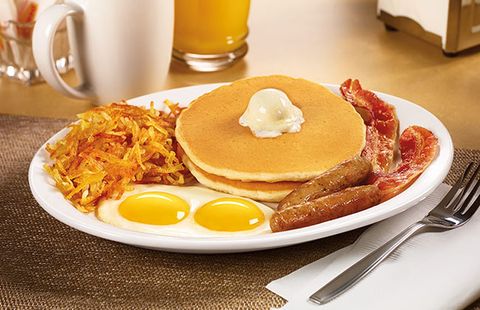 10 Things You Need To Know Before Eating at Denny's