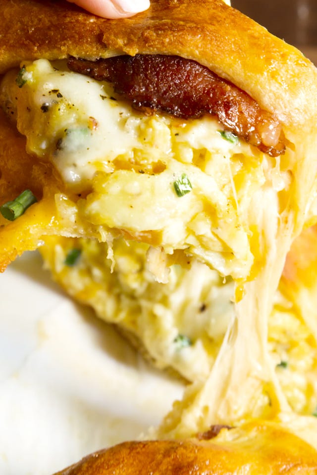 delish-crescent-ring-breakfast