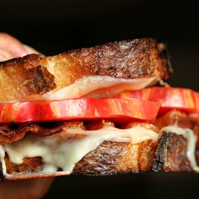Grilled Cheese with Tomatoes and Bacon Recipe
