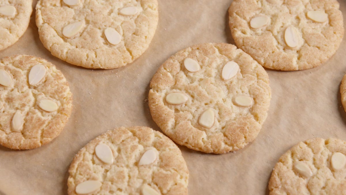 Video player poster image preview for These Sand Dollar Cookies Are The Perfect Potluck Dessert