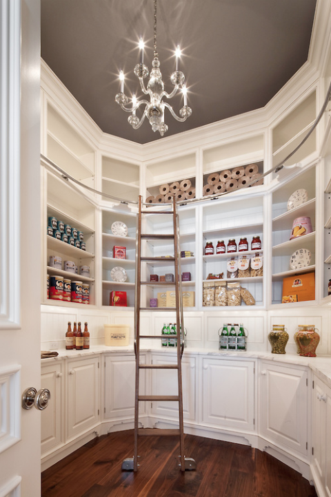 Wood, Interior design, Room, Ceiling fixture, Floor, White, Ceiling, Light fixture, Wood flooring, Flooring, 