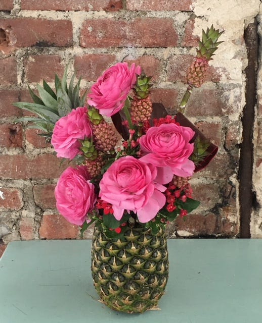 Petal, Flower, Bouquet, Pink, Floristry, Flowering plant, Cut flowers, Peach, Flower Arranging, Rose family, 