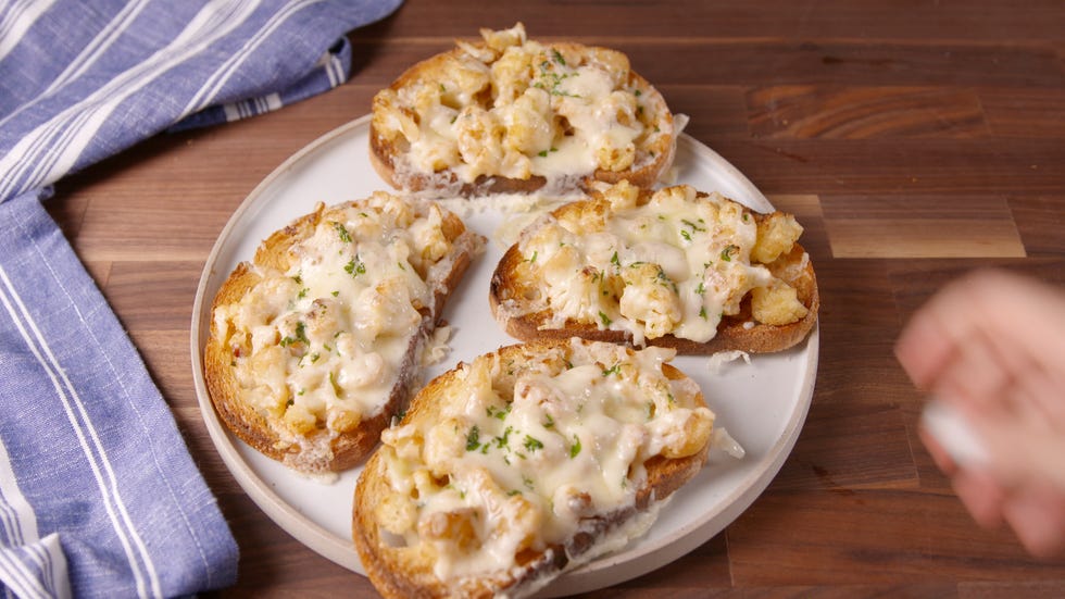 cheesy cauli toast