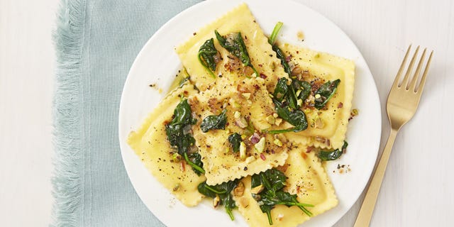 Food, Cuisine, Ingredient, Dish, Dishware, Recipe, Breakfast, Garnish, Fines herbes, Vegetarian food, 