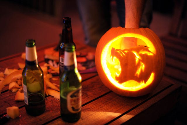 Squash, Calabaza, Bottle, Glass bottle, Alcohol, Drink, Vegetable, Jack-o'-lantern, Winter squash, Alcoholic beverage, 