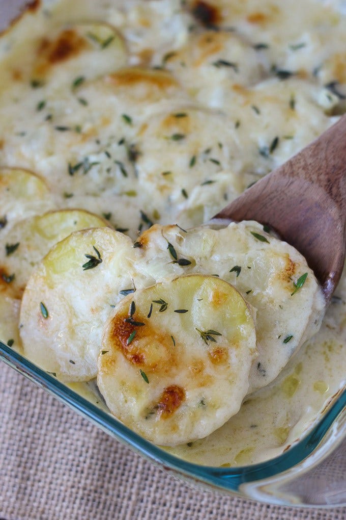 Dish, Food, Cuisine, Ingredient, Comfort food, Cauliflower cheese, Produce, Staple food, Recipe, Dessert, 