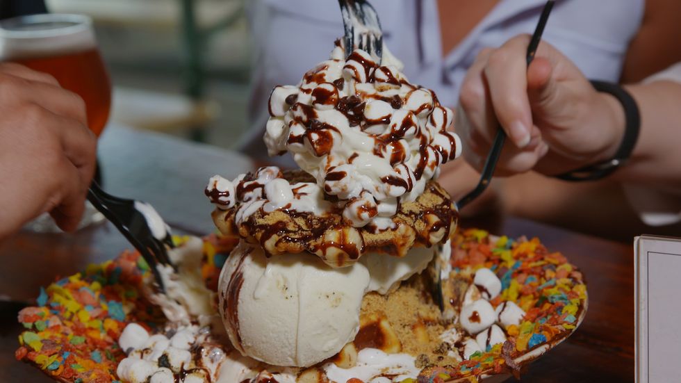 S'mores Waffle Sundaes