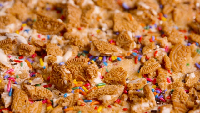 Funfetti Dump Cake Beauty 1